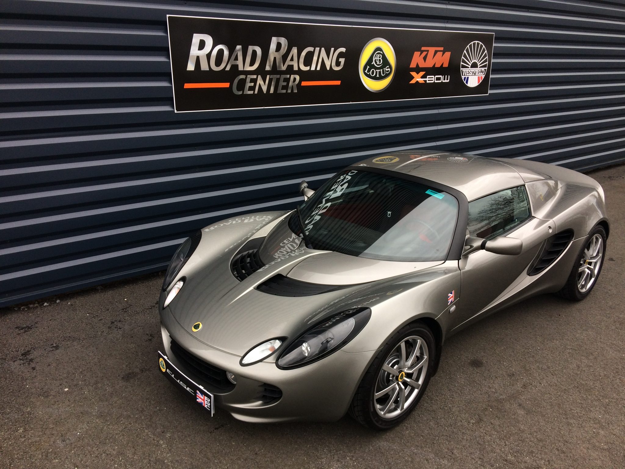 Lotus Elise розовый