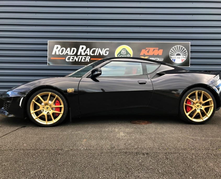 Lotus Evora 400 2+2 Black & Gold Héritage