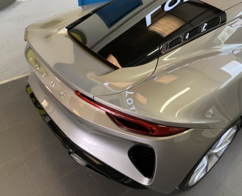 LOTUS Emira V6 First Edition Nimbus Grey 13